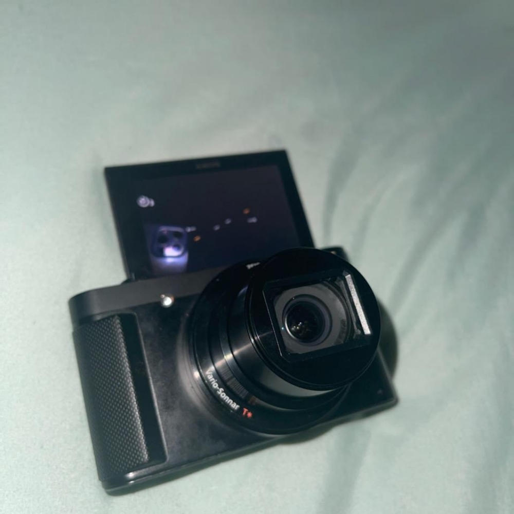 Camera - Picture 5 of 6